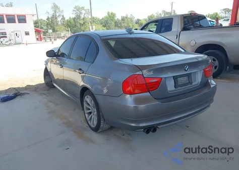 2011 BMW 328I z USA, uszkodzony, nr VIN WBAPH7C51BE676838